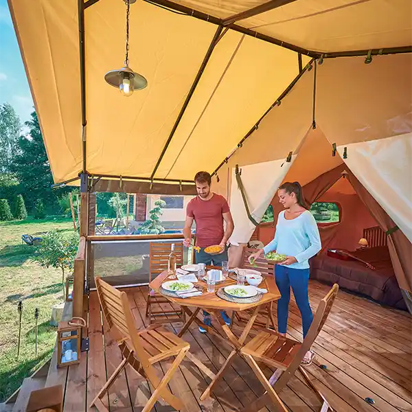 location vacances insolites camping vallée de la Cèze